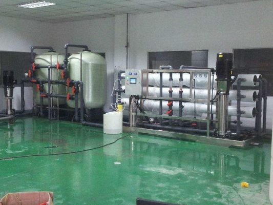 معالجة المياه بالرشح النانوي FRP 10m3 / Hr بمضخة Grundfos