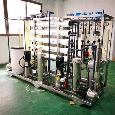 مصنع RO للتناضح العكسي التجاري 500 LPH مع أنبوب الضغط UPVC