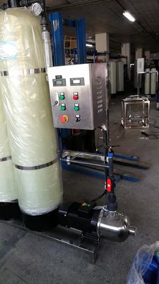 أنظمة مياه منزوعة الأيونات 3KW ، مرشح راتينج التبادل الأيوني 60٪ - 75٪ استرداد