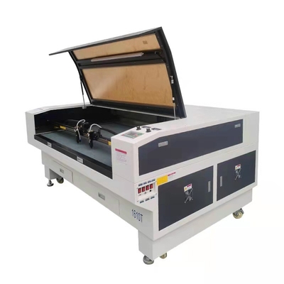 آلة النقش بالليزر CNC CO2 المستقلة