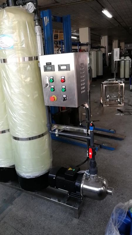 أنظمة مياه منزوعة الأيونات 3KW ، مرشح راتينج التبادل الأيوني 60٪ - 75٪ استرداد